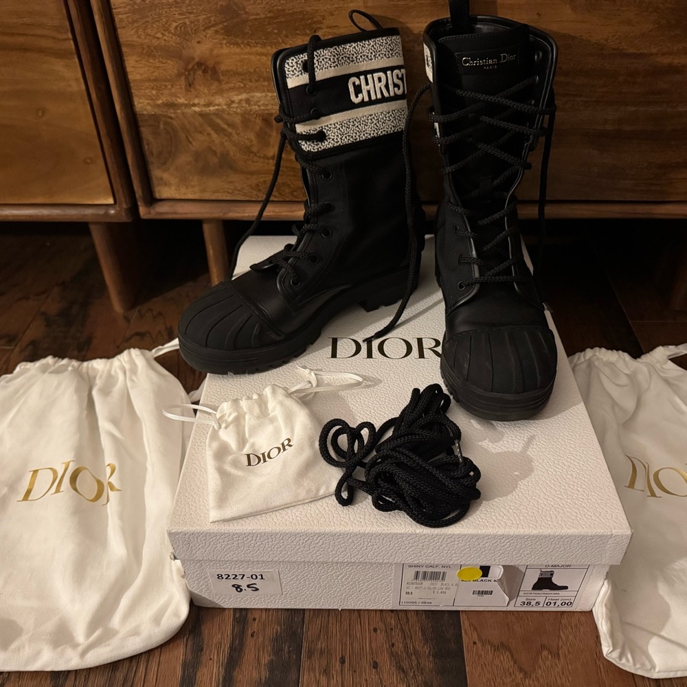 Christian Dior D-Major Ankle Boot | Like New | Size 39 EU (8-8.5 US)